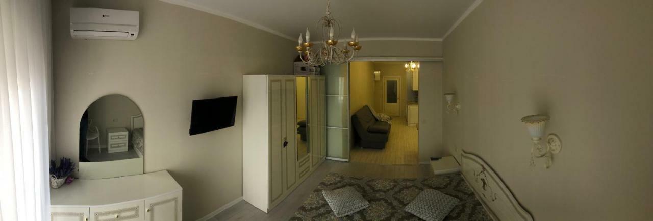 White Lily Apartment Odessa Luaran gambar