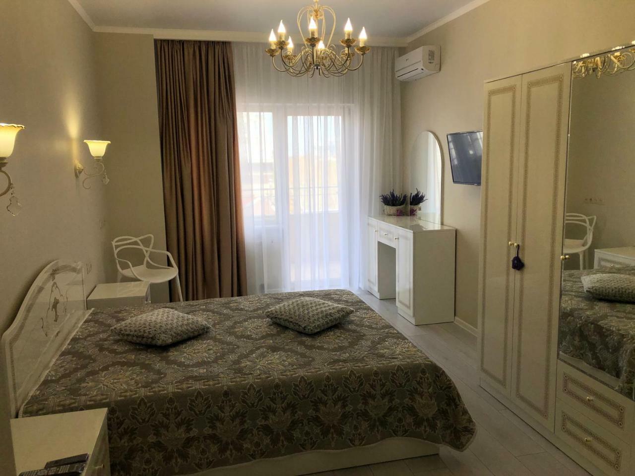 White Lily Apartment Odessa Luaran gambar